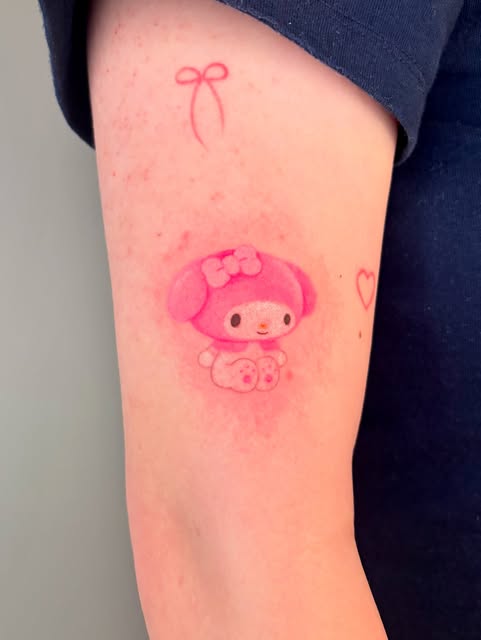 via instagram.com/emy_tattooist